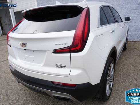 Used 2019 Cadillac XT4 Premium Luxury w/ Technology Package FWD image 11