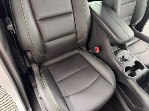 Used 2020 GMC Terrain SLT w/ Preferred Package AWD/4WD image 37