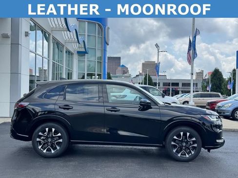 Certified 2026 Honda HR-V EX-L image 2