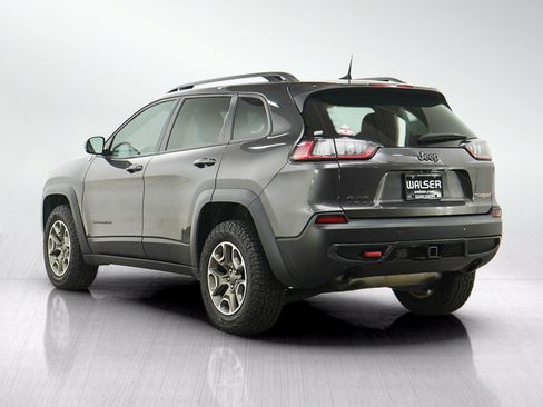 Used 2020 Jeep Cherokee Trailhawk w/ Cold Weather Group AWD/4WD image 3