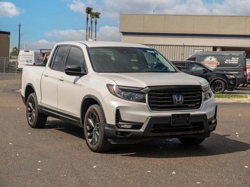 Used 2021 Honda Ridgeline Sport image 1