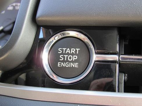 New 2026 Mitsubishi Outlander SE FWD image 18