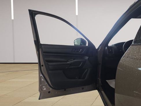 Used 2023 Nissan Pathfinder Rock Creek AWD/4WD image 10