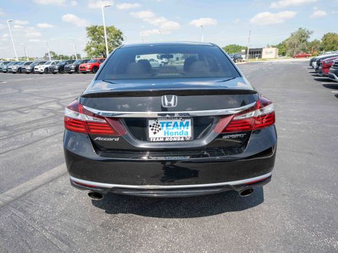 Used 2016 Honda Accord Sport image 5