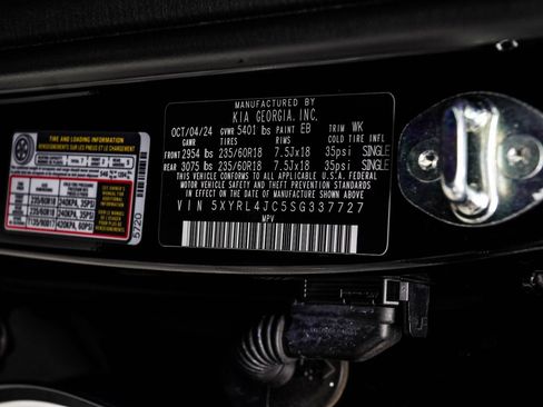 Used 2025 Kia Sorento S w/ Panoramic Sunroof Package FWD image 43