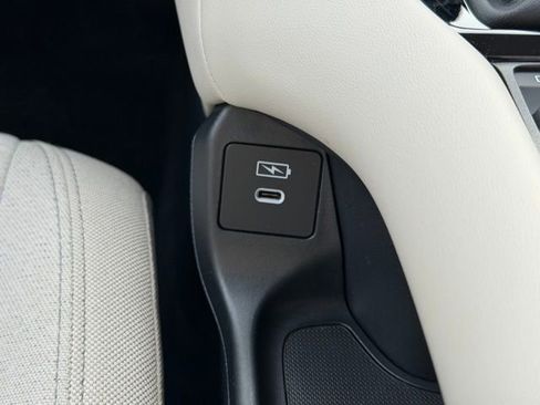 Certified 2025 Honda HR-V LX image 25