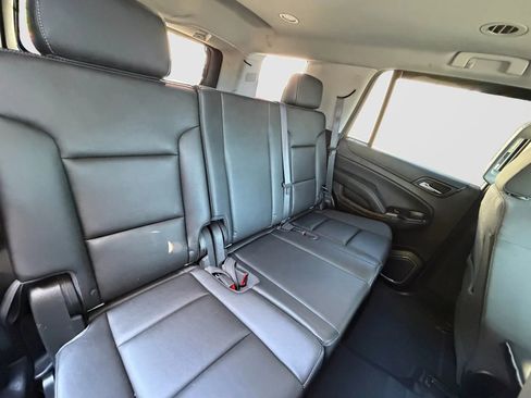 Used 2016 Chevrolet Tahoe 4WD w/ Remote Keyless Entry Package image 18