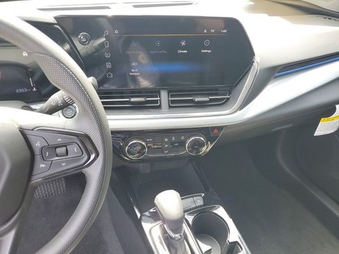 Used 2026 Chevrolet Trax LT image 24