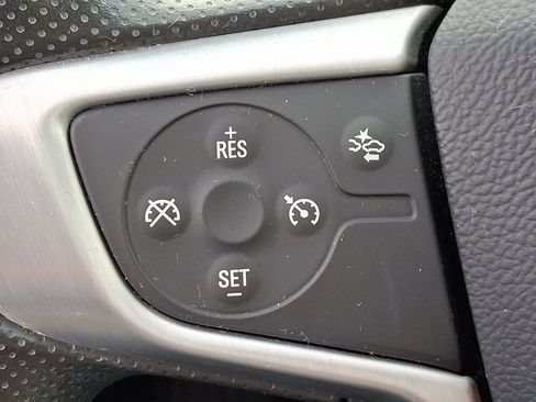 Certified 2023 GMC Acadia SLE w/ Driver Convenience Package image 22