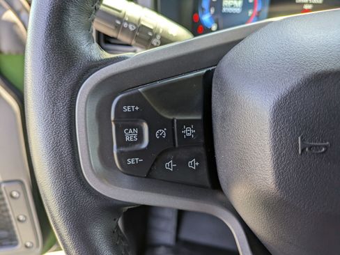 Certified 2025 Ford Bronco Badlands AWD/4WD image 18