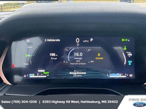 Used 2023 Jeep Grand Cherokee 4WD 4xe image 14