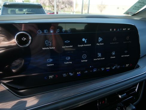 New 2026 Chevrolet Tahoe Premier w/ Sun And Tow Package AWD/4WD image 13