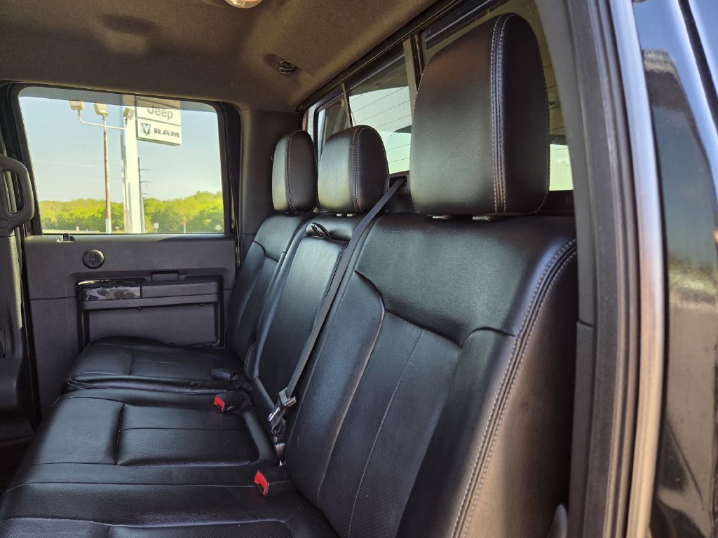 Used 2014 Ford F250 Lariat w/ Lariat Interior Package AWD/4WD image 32