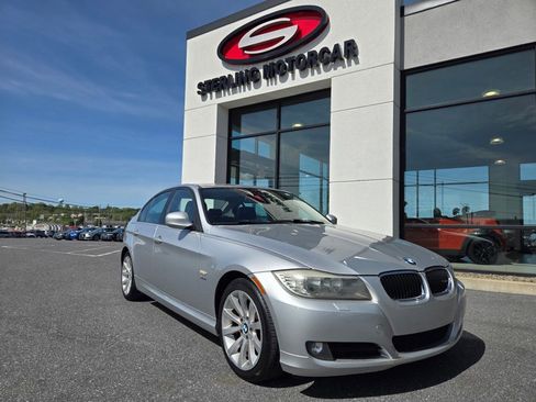 Used 2011 BMW 328i xDrive Sedan image 1