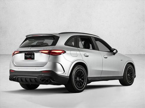 Used 2024 Mercedes-Benz GLC 43 AMG 4MATIC image 5