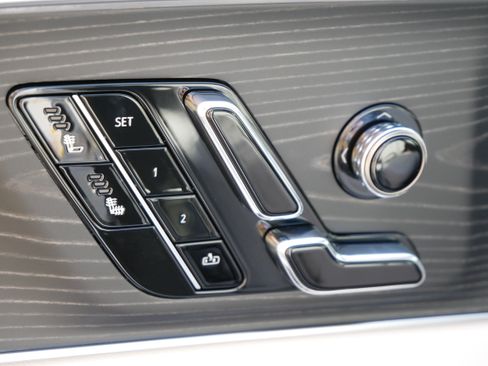 Used 2026 Cadillac Lyriq Sport w/ LPO, Floor Liner Package AWD/4WD image 17