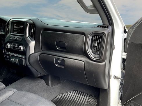 Used 2024 GMC Sierra 1500 Pro w/ Graphite Edition AWD/4WD image 18