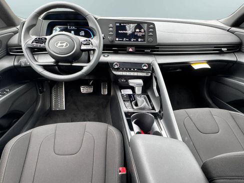New 2026 Hyundai Elantra SEL Sport Premium FWD image 13