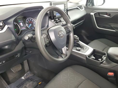 Used 2021 Toyota RAV4 XLE w/ Convenience Package image 27