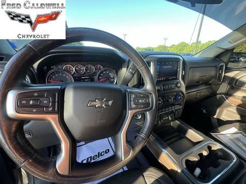 Used 2020 Chevrolet Silverado 1500 LT Trail Boss AWD/4WD image 16