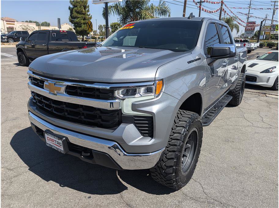 Used 2024 Chevrolet Silverado 1500 LT AWD/4WD image 17