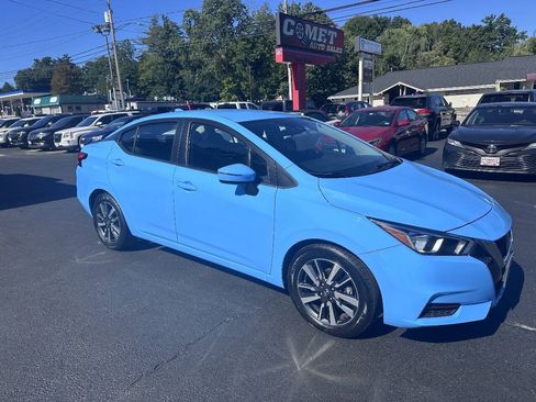 Used 2021 Nissan Versa SV FWD image 1