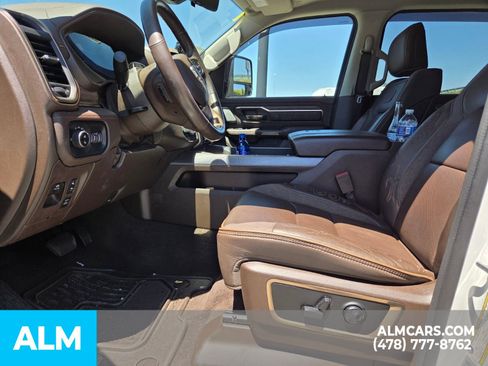 Used 2025 RAM 1500 Limited AWD/4WD image 7