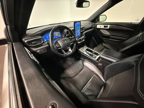 Used 2021 Ford Explorer ST w/ ST Street Pack AWD/4WD image 2
