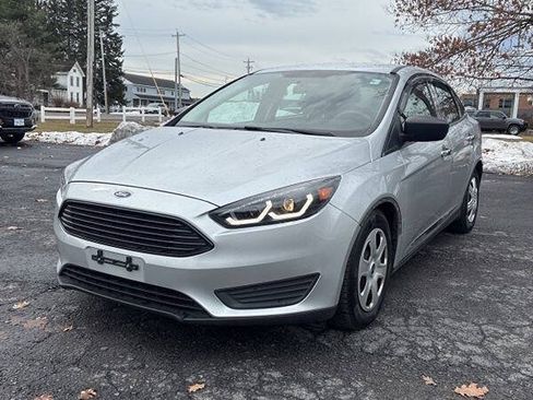 Used 2017 Ford Focus S FWD image 1