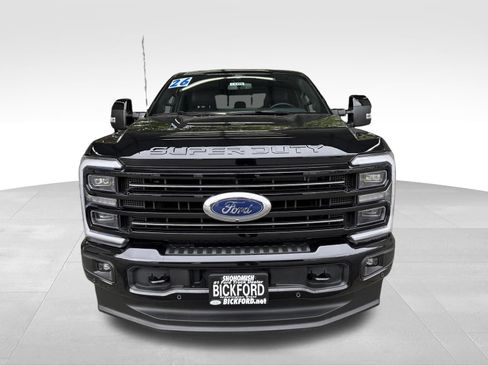 Used 2026 Ford F350 Platinum AWD/4WD image 3