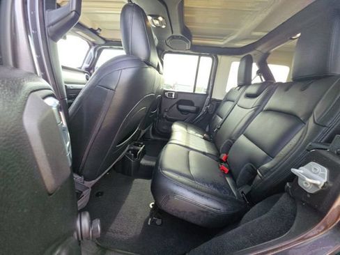 Used 2021 Jeep Wrangler Unlimited Sport AWD/4WD image 9