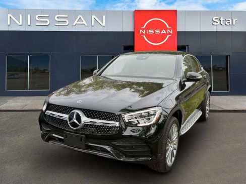 Used 2022 Mercedes-Benz GLC 300 4MATIC Coupe image 3