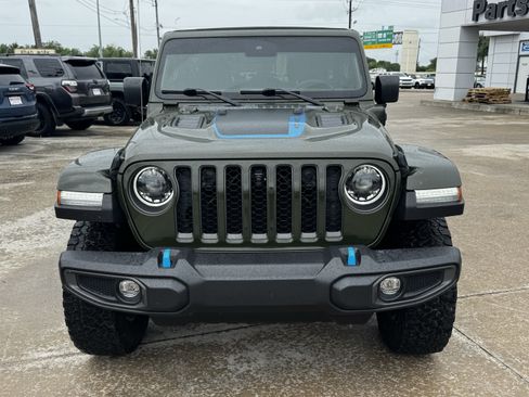 Used 2023 Jeep Wrangler Unlimited Rubicon 4xe w/ Safety Group AWD/4WD image 3