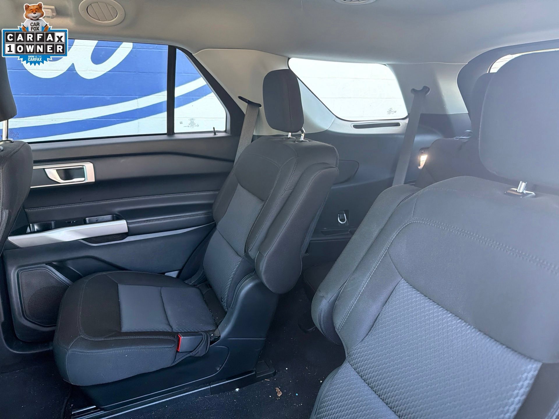 Used 2023 Ford Explorer XLT RWD image 7