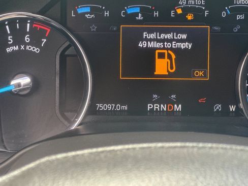 Used 2020 Ford Expedition XLT w/ Equipment Group 202A AWD/4WD image 27