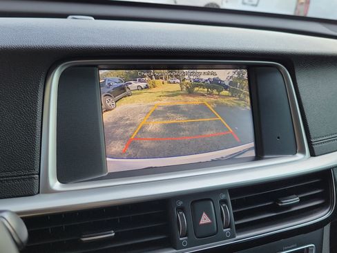 Used 2019 Kia Optima S w/ S Panoramic Sunroof Package FWD image 32