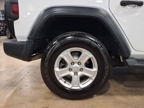 Used 2018 Jeep Wrangler Unlimited Sport S image 8