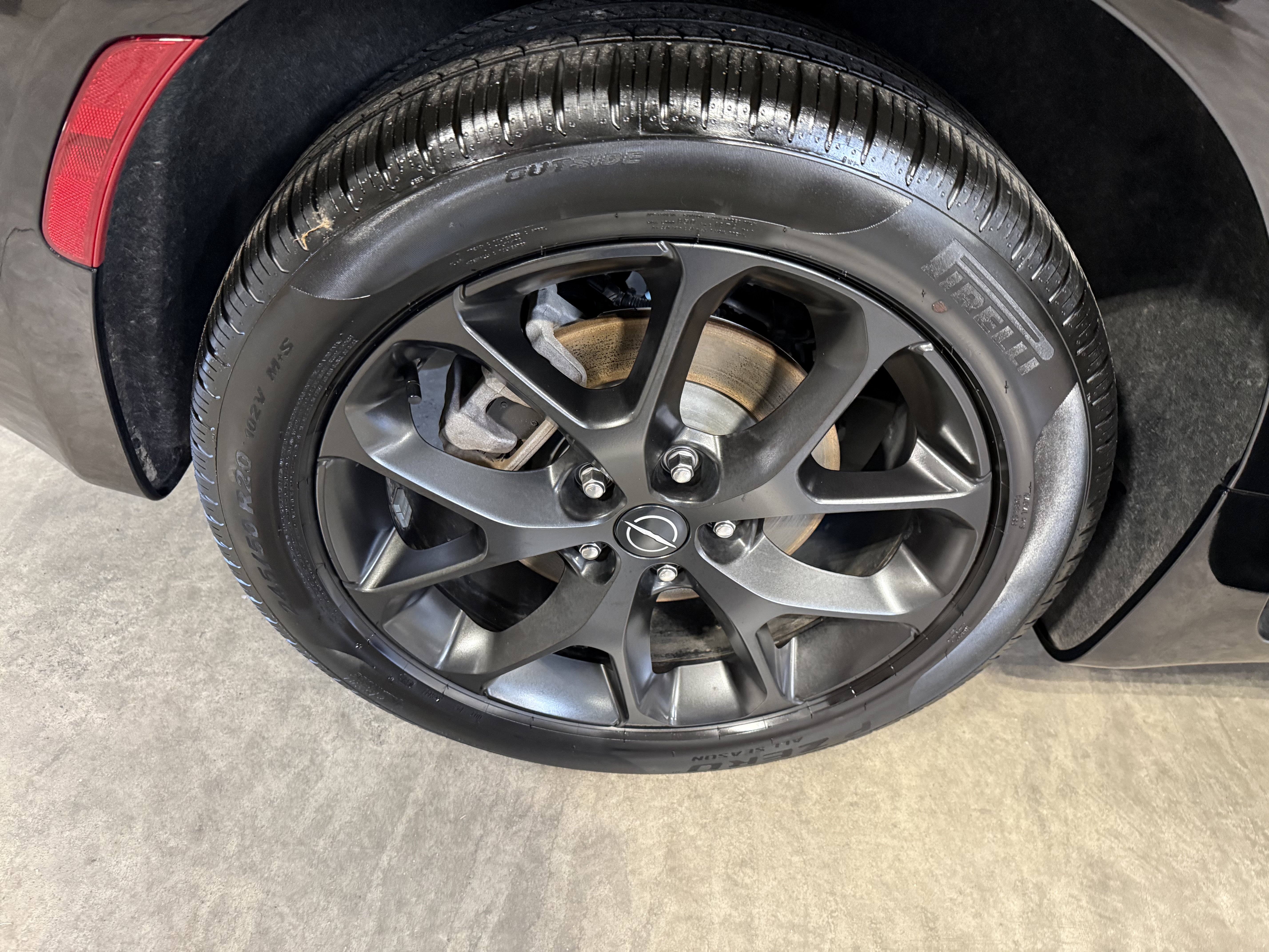 Certified 2025 Chrysler Pacifica Limited AWD/4WD image 19