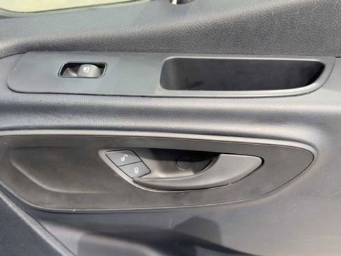 Used 2023 Mercedes-Benz Sprinter 2500 image 18