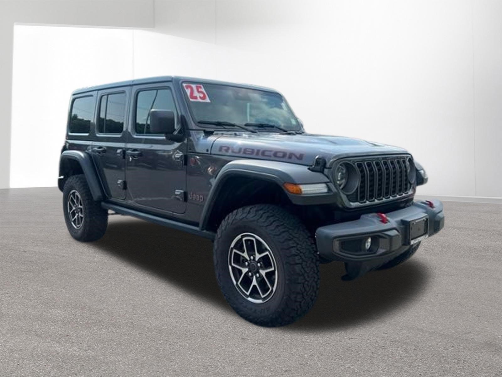 Used 2025 Jeep Wrangler Unlimited Rubicon w/ Convenience Group AWD/4WD image 21