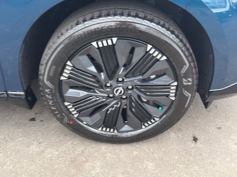 New 2026 Nissan Murano Platinum image 9