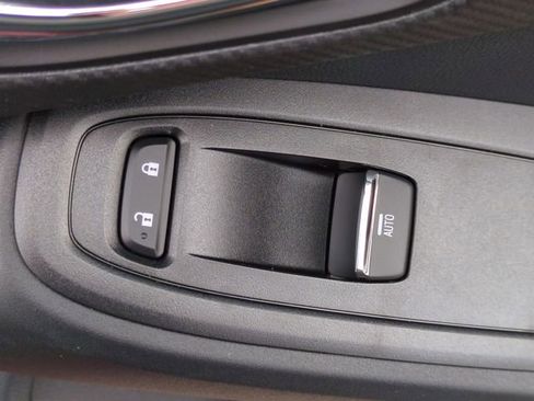 New 2025 Subaru Crosstrek 2.5i Limited image 38