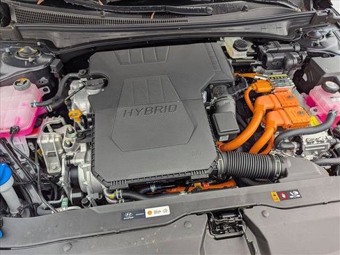 New 2025 Hyundai Elantra SEL image 16