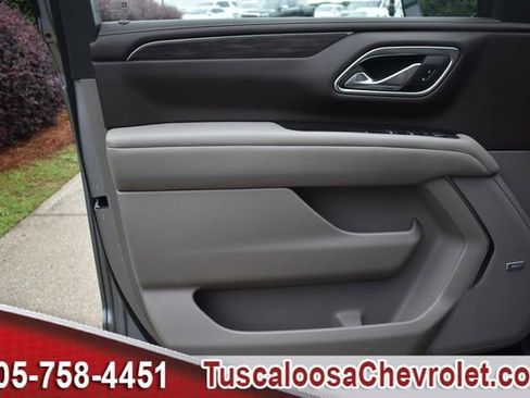 Used 2024 Chevrolet Tahoe Z71 w/ Luxury Package AWD/4WD image 18