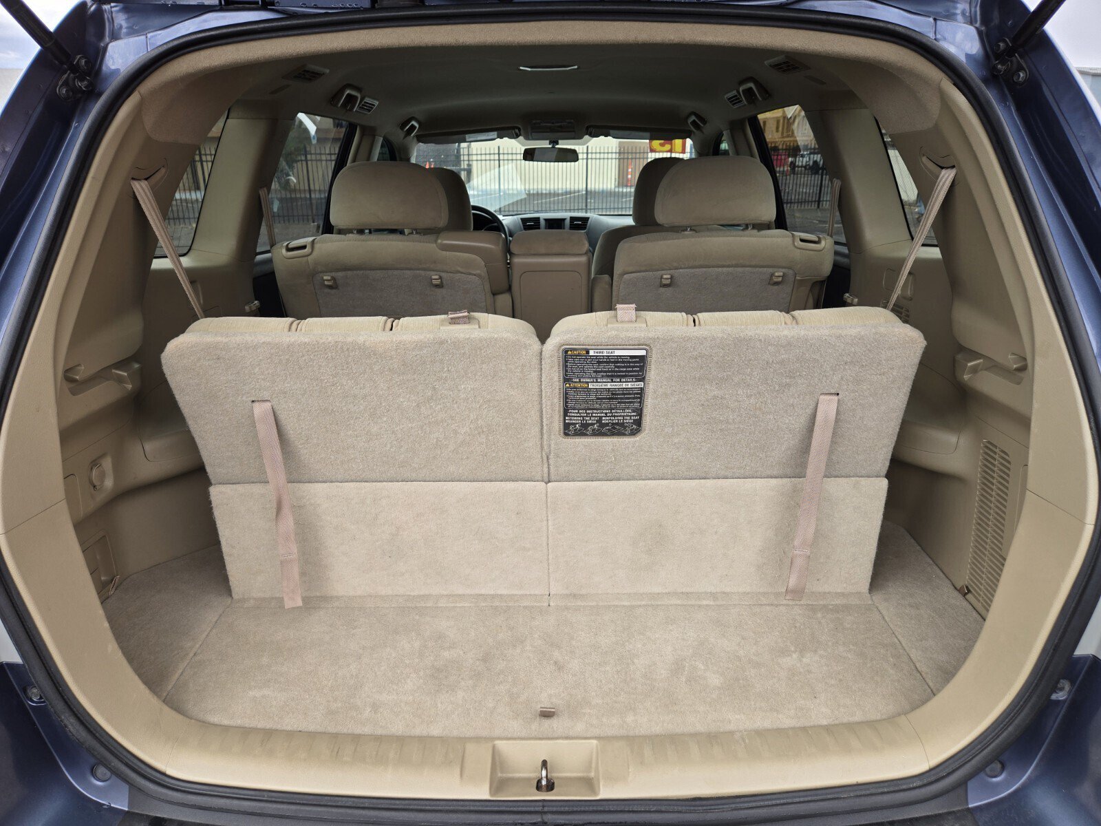 Used 2013 Toyota Highlander Plus FWD image 11