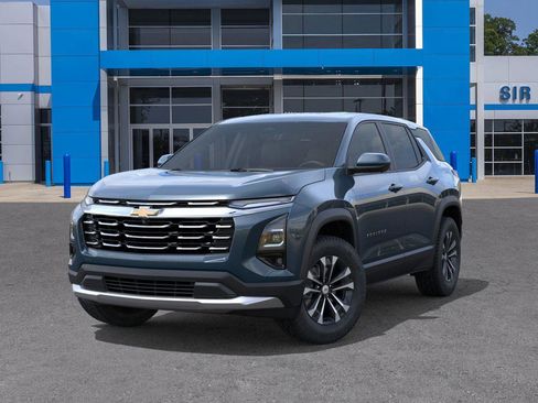 New 2026 Chevrolet Equinox LT image 6