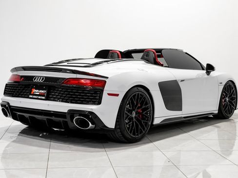 Used 2020 Audi R8 V10 w/ 20" Wheel Package image 7
