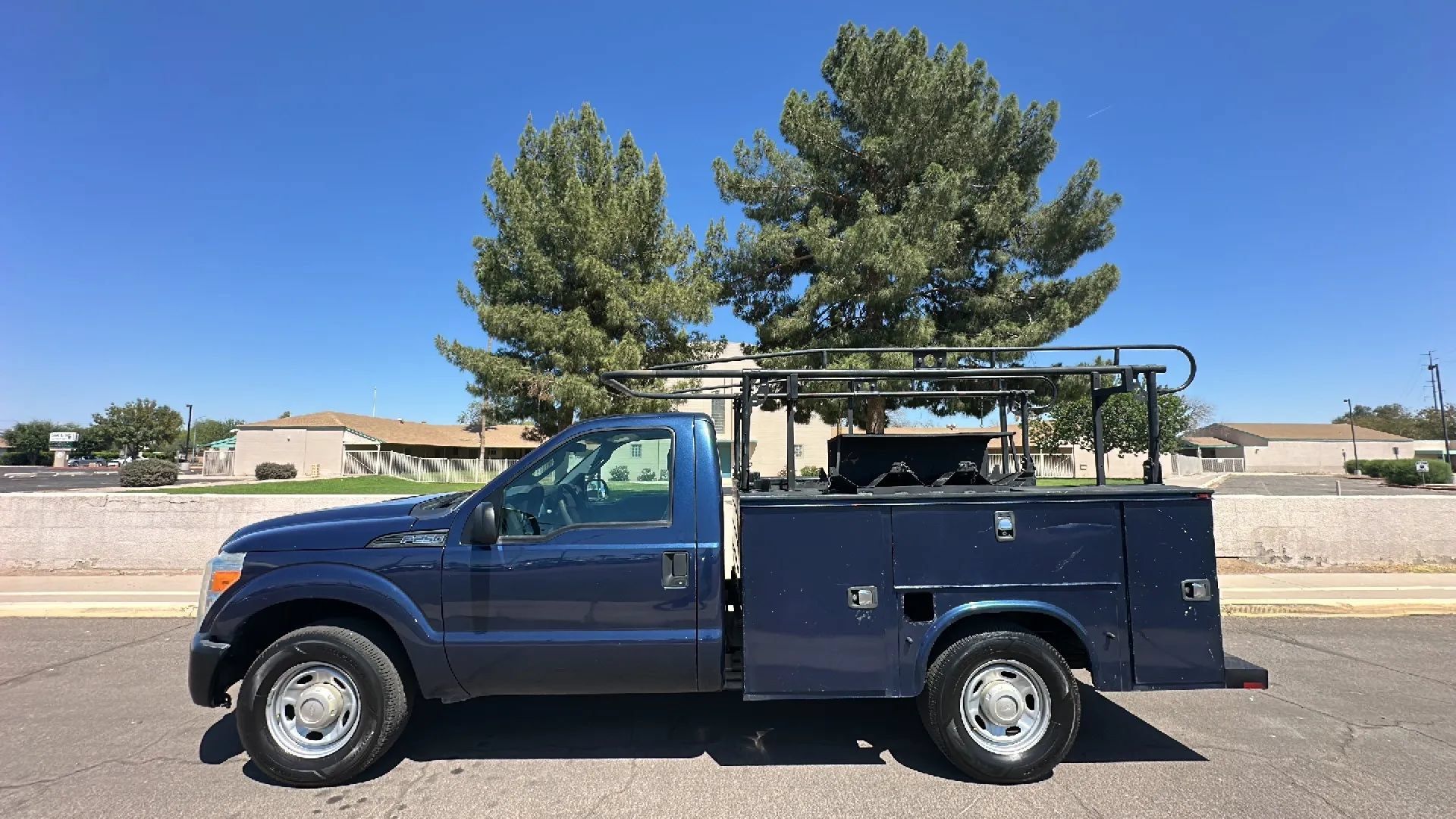 Used 2015 Ford F250 XL RWD image 1