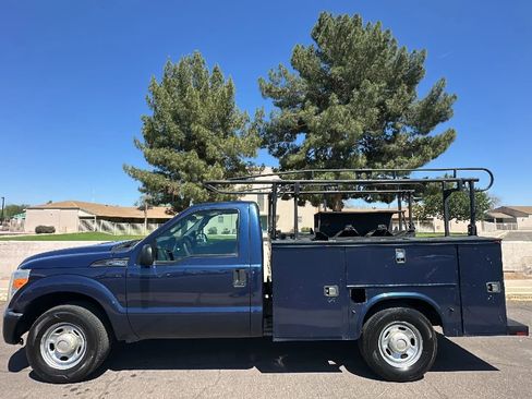 Used 2015 Ford F250 XL RWD image 1