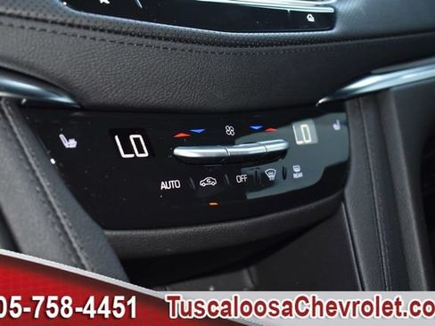 Used 2025 Cadillac XT5 Luxury w/ LPO, Floor Liner Package FWD image 39